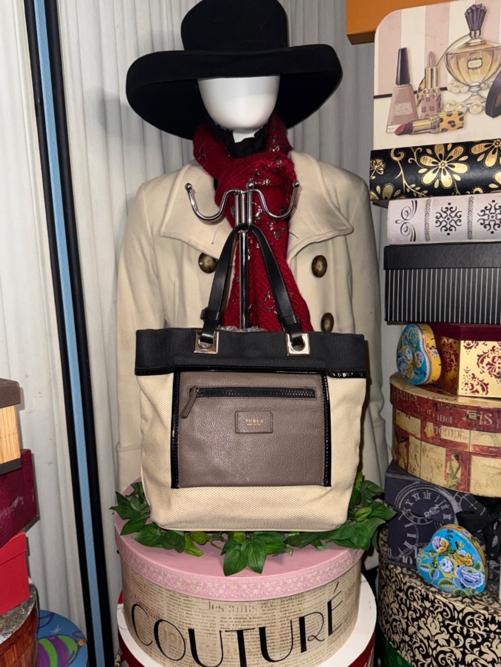 FURLA CREAM/BROWN/BLACK SMALL TOTE! - Picture 17 of 17